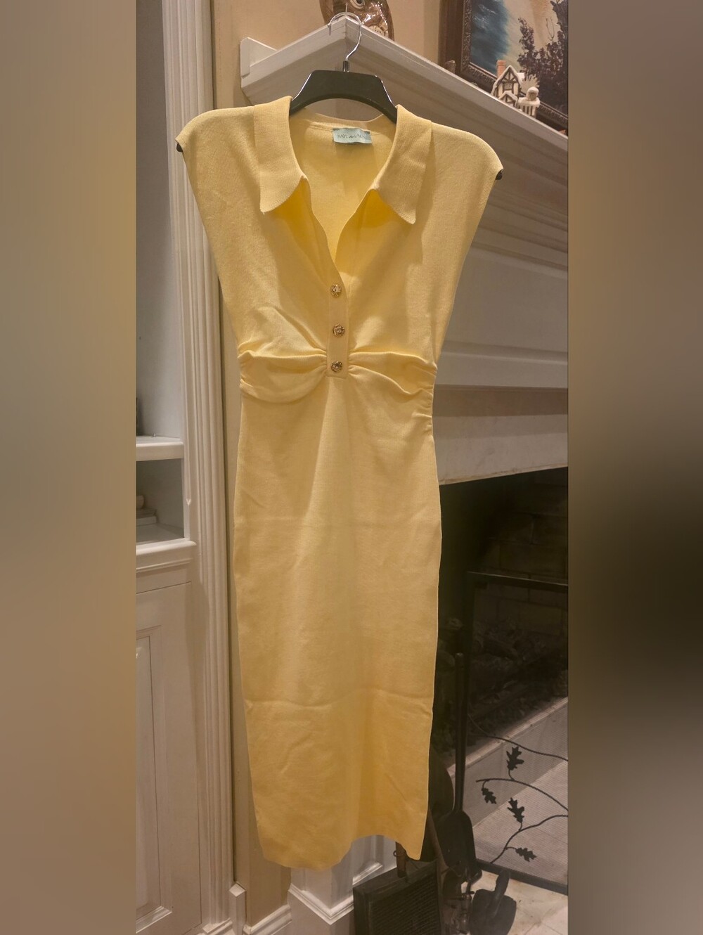 Sleeveless Pale Yellow Collared Midi Dress with Button Front